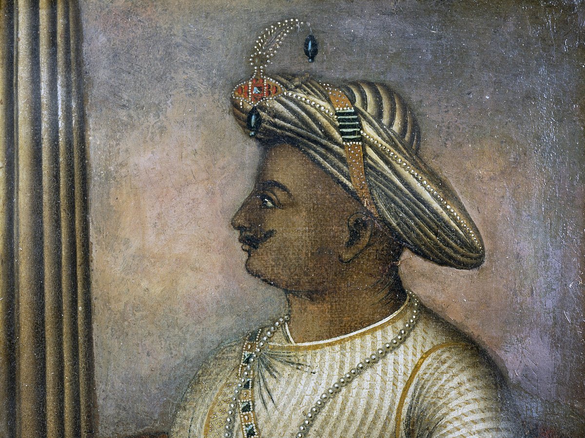 Maha: Kolhapur police use force to disperse crowd agitating over Tipu Sultan - Vimarsana News
