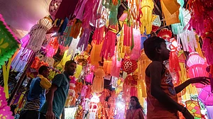 15の数字が語ること: 100億人のインド人を除けば、それ以外の人たちにとっては暗いディワリだろう