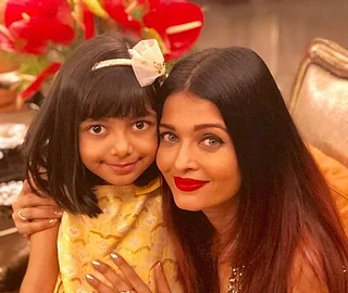 Covid 19 Positive Aishwarya Rai Bachchan And Daughter Aaradhya Hospitalised positive aishwarya rai bachchan