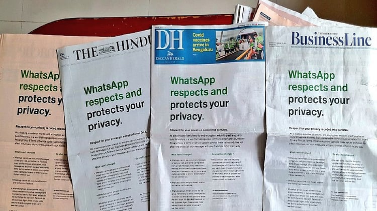 Iklan yang dipasang pihak WhatsApp di sejumlah media di India