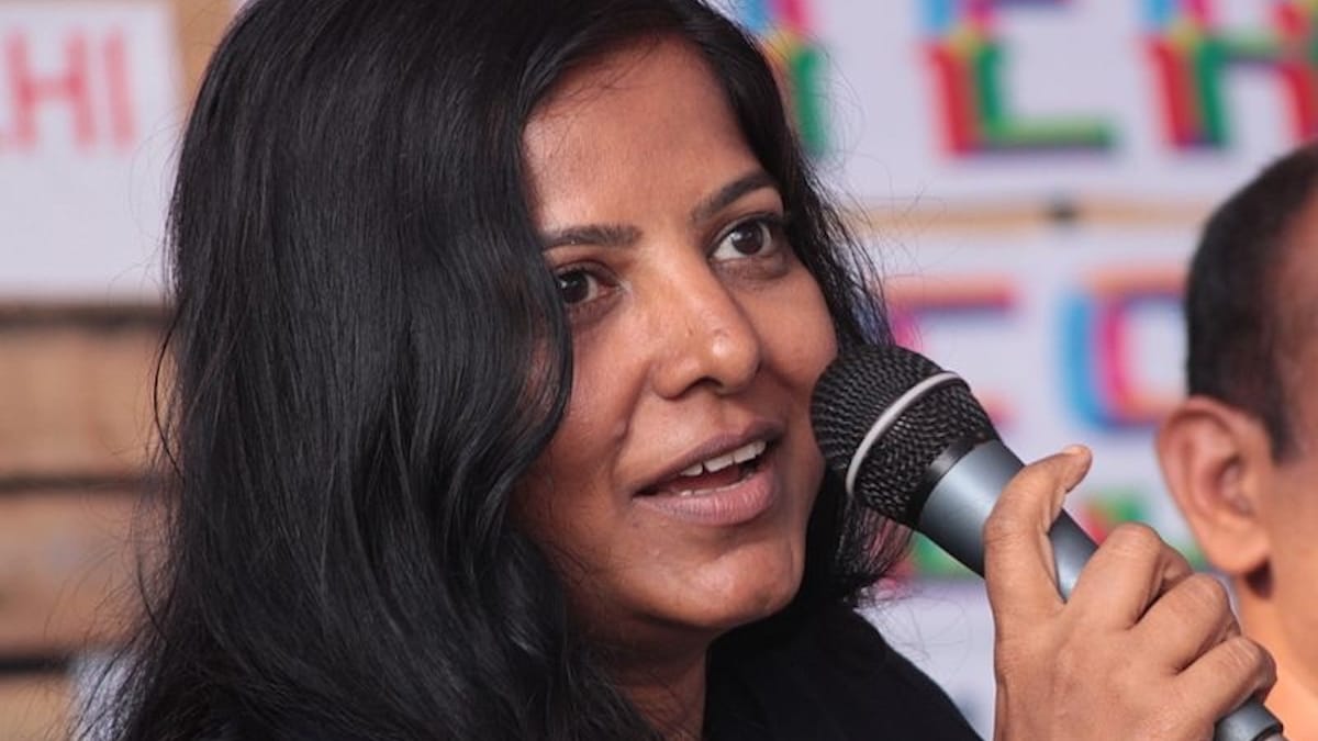 Twitter Removes Filmmaker Leena Manimekalai s Kaali Poster Tweet
