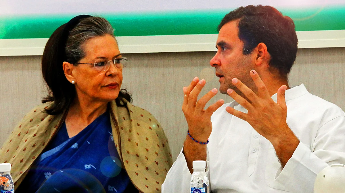 Can Sonia overcome the dissent storm within the party leadership?