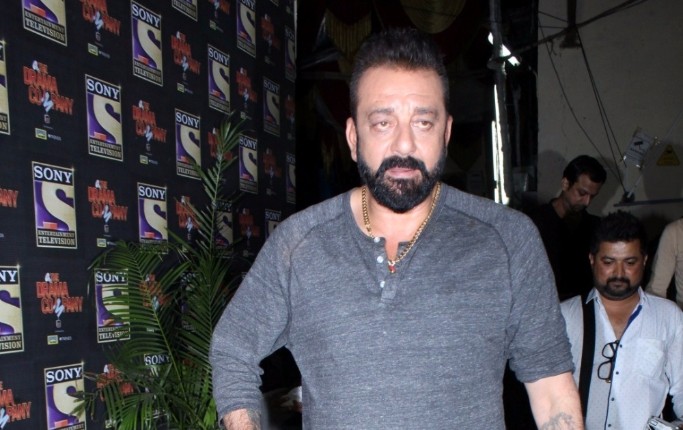 ‘साहेब, बीवी और गैंगस्टर 3’ में संजय दत्त की मां
बनेंगी नफीसा अली