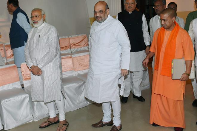मोदी और अमित शाह के बीच उभरे मतभेद, योगी आदित्यनाथ हैं वजह?