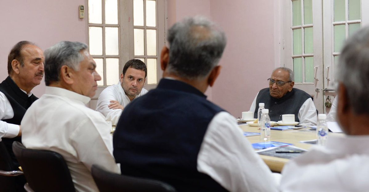 मोदी जी ने देश की आर्थिक सेहत पर दागे हैं बारूदी गोले, अर्थव्यवस्था पहुंच गई आईसीयू में : राहुल गांधी