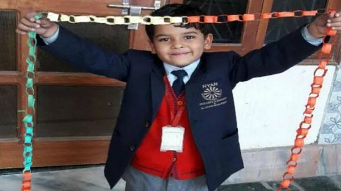 प्रद्युम्न हत्या कांड में नया मोड़, 11वीं के छात्र को सीबीआई ने लिया हिरासत में