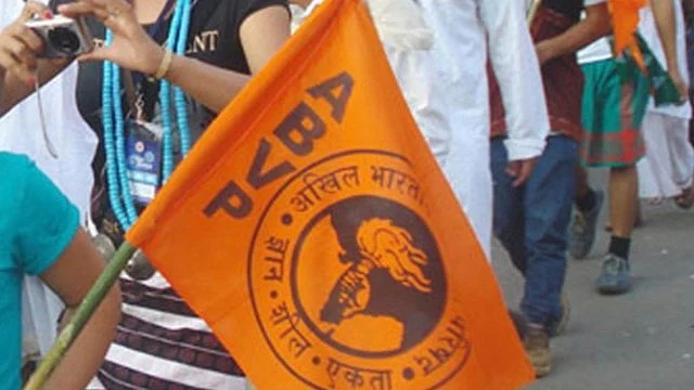 विधानसभा चुनाव से पहले बीजेपी को तगड़ा झटका, गुजरात केन्द्रीय विश्वविद्यालय छात्र परिषद चुनाव में एबीवीपी का सूपड़ा साफ