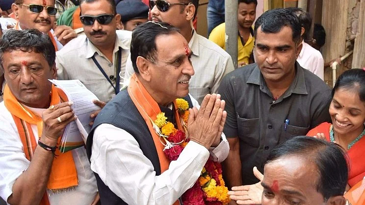 पहले वादे नहीं निभाए, अब वादे करने से भी डरती है बीजेपीः गुजरात चुनाव के पहले चरण का प्रचार खत्म, नहीं जारी किया घोषणापत्र