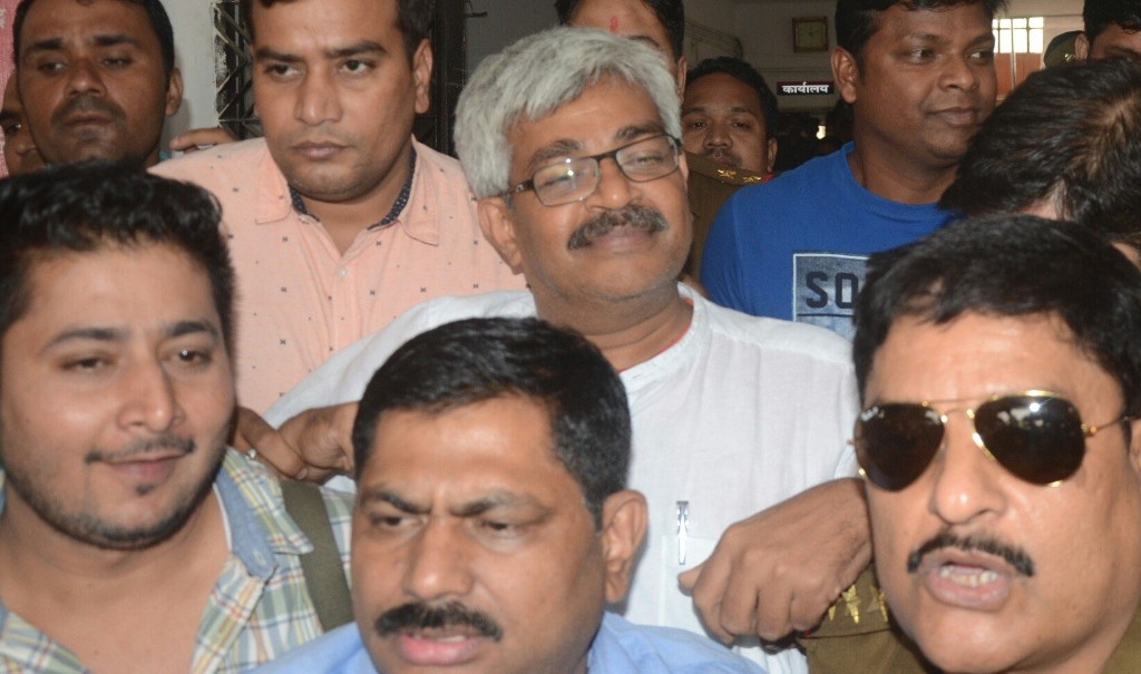 छत्तीसगढ़ के मंत्री राजेश मूणत से जुड़े सेक्स सीडी मामले में वरिष्ठ पत्रकार विनोद वर्मा को मिली जमानत
