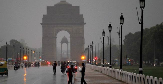 आखिर क्यों लगती है दिल्ली की सर्दी में गर्मी, ऐसे में बारिश आ जाए तो...