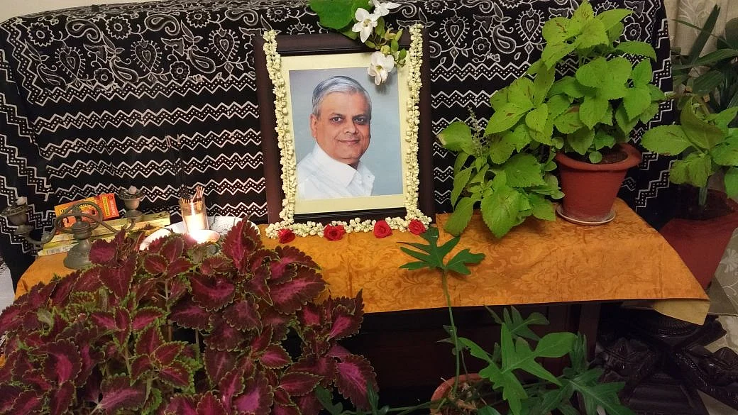 नीलाभ मिश्र : श्रद्धांजलि, नमन और संवेदनाएं