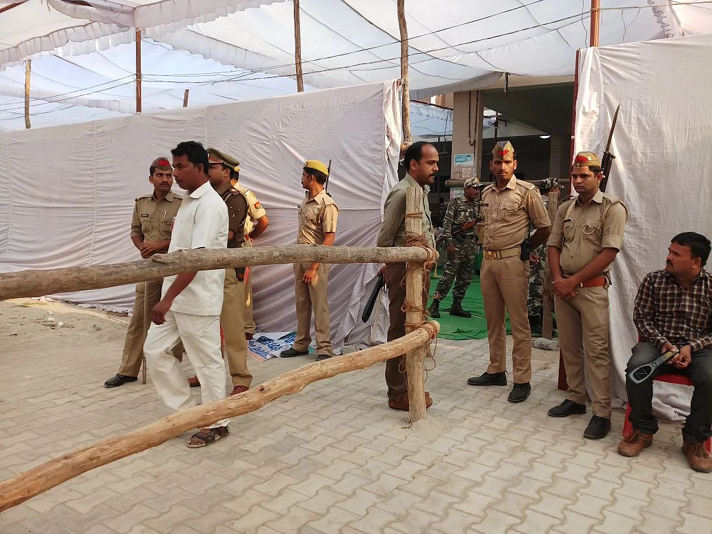 फोटो सौजन्य : <a href="https://twitter.com/101reporters">@<b>101reporters</b></a> <br>