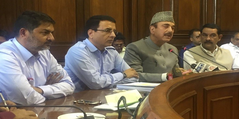 राफेल डील में मोदी सरकार ने देश की सुरक्षा से समझौता कियाः गुलाम नबी आजाद
