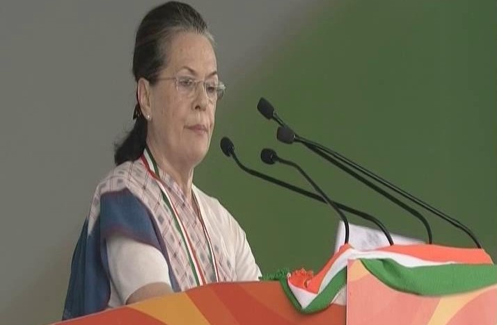 वीडियो: जन आक्रोश रैली में सोनिया गांधी ने कहा, देश में बेटियां सुरक्षित नहीं, अपराधियों को मिल रहा संरक्षण