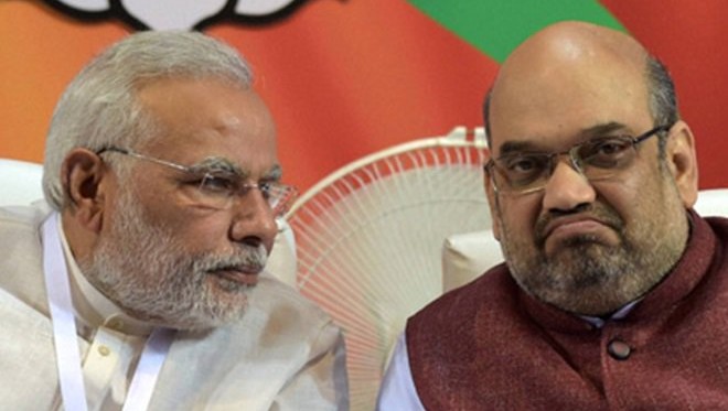 विष्णु नागर का व्यंग्य: मोदी-शाह की जोड़ी ने संविधान की ‘रक्षा’ के लिए अपनाया गजब तरीका!