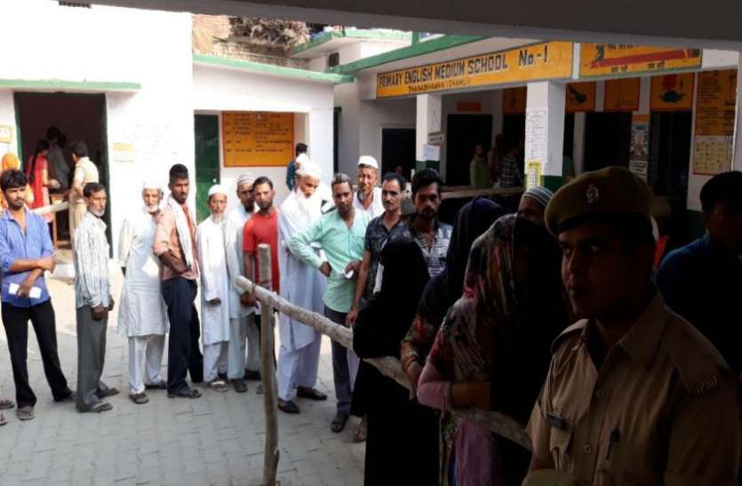 यूपी: कैराना में 73 मतदान केन्द्रों पर कल होगा पुनर्मतदान, अखिलेश ने की मतपत्रों से चुनाव कराने की वकालत