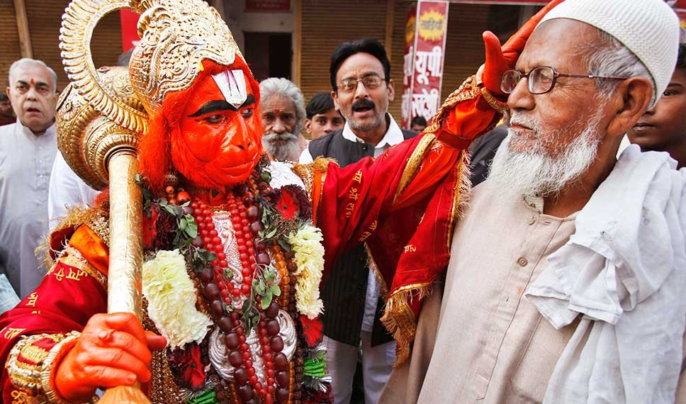 देश के साझे इतिहास से छेड़छाड़ के जरिये की जा रही है लोगों को बांटने की साम्प्रदायिक साजिश
