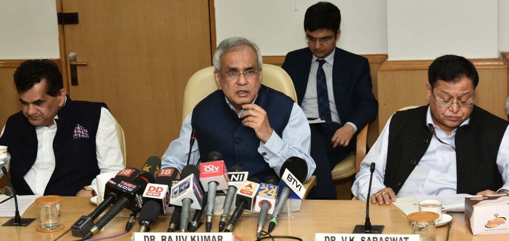 नीति आयोग के उपाध्यक्ष की मोदी सरकार को नसीहत, कहा, सरकार को लेनी होगी नाकामियों की जिम्मेदारी