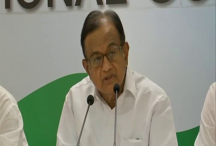 जब ‘पकौड़े तलना’ नहीं बन पाया रोजगार तो आंकड़े छिपा रही है मोदी सरकार: चिदंबरम