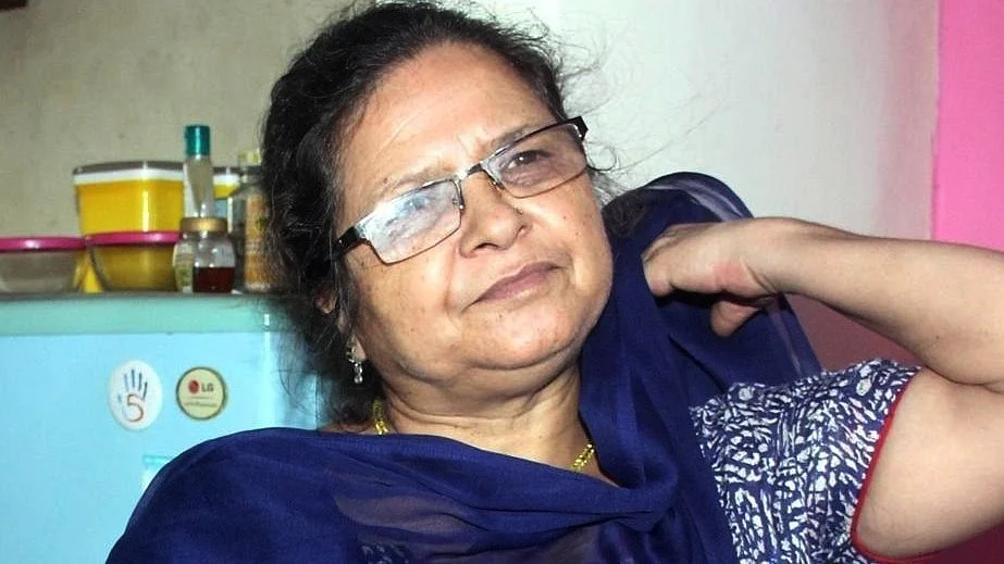 उत्तराखंडः सीएम रावत ने जिस महिला टीचर से किया दुर्व्यवहार, उसे बिग बॉस से मिला ऑफर