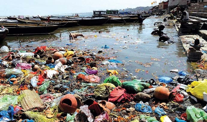 गंगा सफाई के नाम पर मोदी सरकार ने खर्च कर दिए 3800 करोड़, लेकिन नहीं पता कितनी साफ हुई गंगा