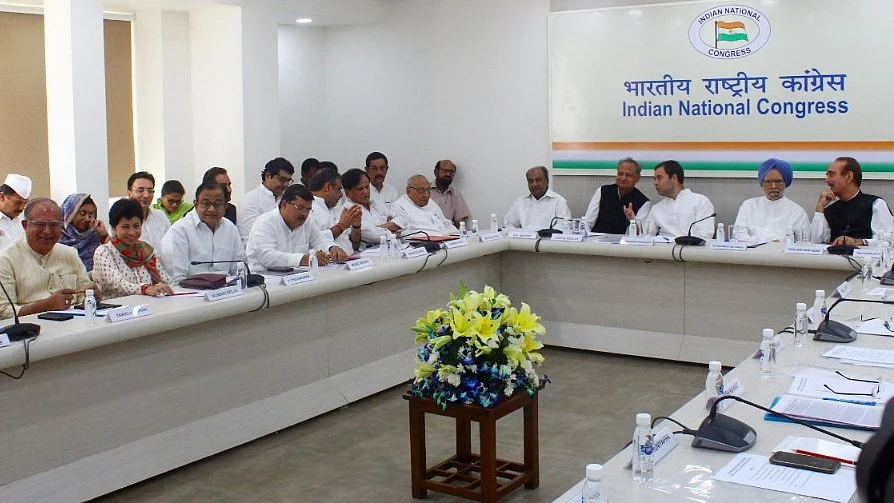 कांग्रेस कार्यसमिति: 2019 का रोडमैप तैयार, मोदी सरकार के खिलाफ विपक्ष को साथ लेकर जन आंदोलन करेगी कांग्रेस