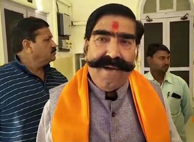 बीजेपी विधायक का लव जिहाद पर विवादित बयान, कहा, हमारी बेटियां लौटाओ वरना तुम्हारी नहीं रहेंगी सुरक्षित