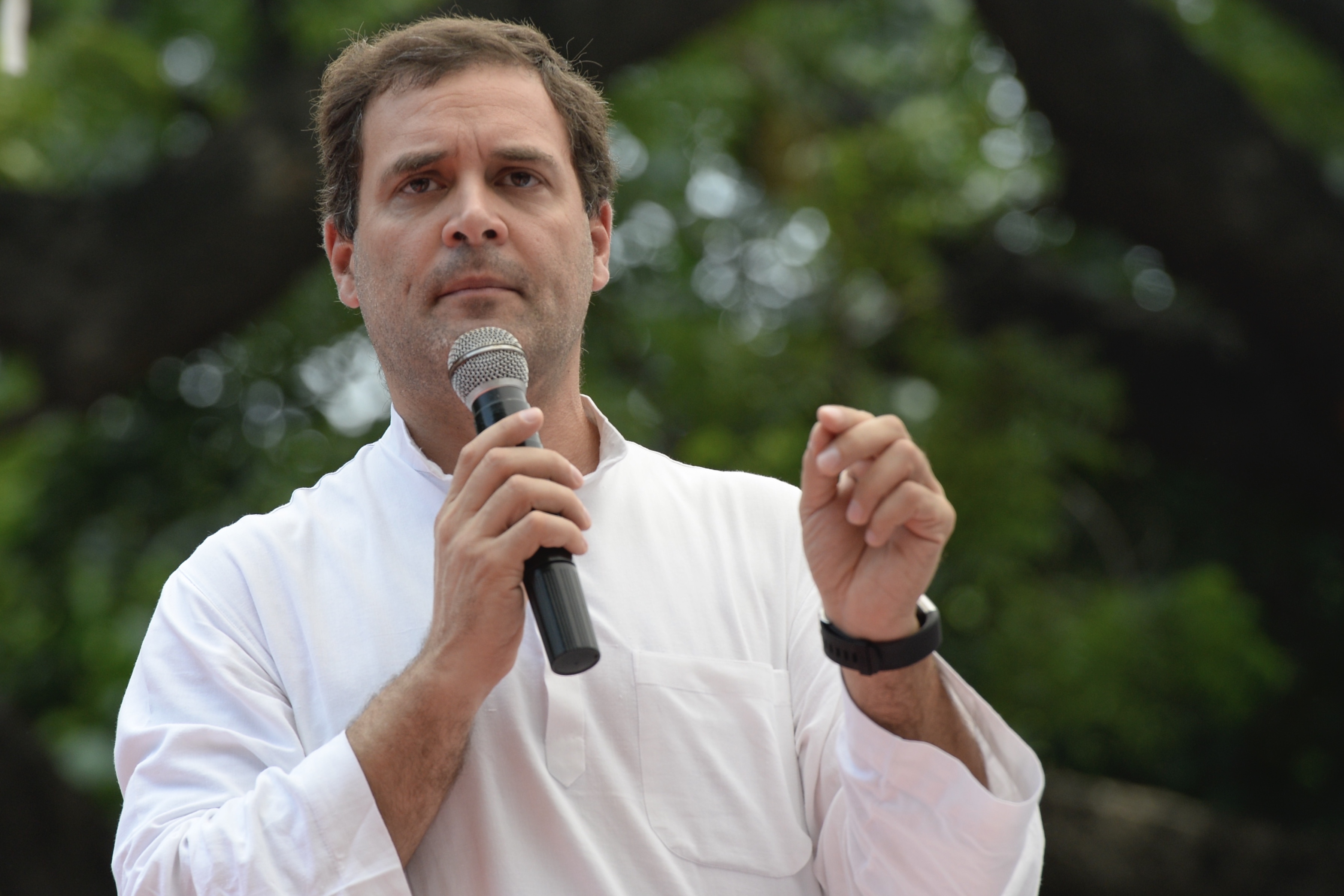 दिल्ली: दलितों के प्रदर्शन में बोले राहुल, पीएम की सोच दलित विरोधी, उनके दिल में दलितों के लिए जगह नहीं