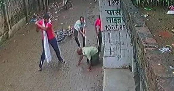 योगीराज में कानून व्यवस्था पर उठे सवाल, इलाहाबाद में दिनदहाड़े रिटायर्ड दरोगा की पीट-पीटकर हत्या