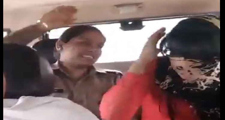 मेरठः कथित लव जेहाद केस में वीएचपी के बाद पुलिस ने युवती से की मारपीट, कहा- प्यार करने के लिए मुसलमान ही मिला?