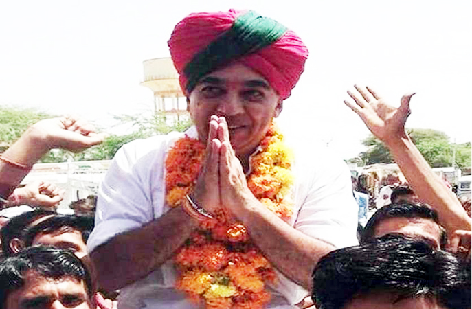 राजस्थान में बीजेपी को झटका: जसवंत सिंह के पुत्र मानवेंद्र ने थामा कांग्रेस का हाथ, लोकसभा चुनाव लड़ेंगे