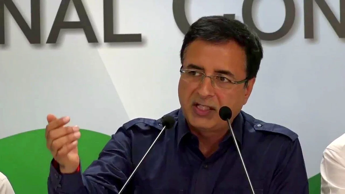कच्चे तेल की कीमतों में गिरावट के बाद क्या 30 रुपए सस्ता होगा पेट्रोल-डीजल? कांग्रेस ने मोदी सरकार से पूछे सवाल