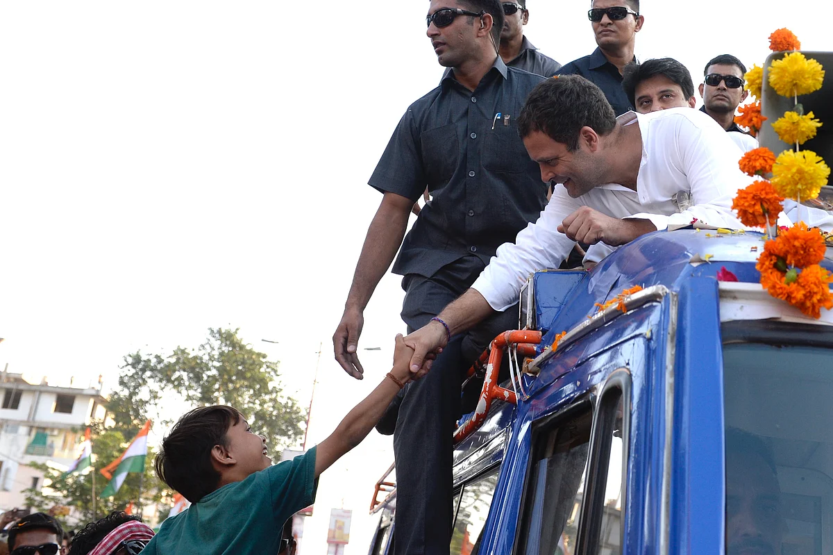 राहुल गांधी के जबलपुर रोड शो में उमड़ा जन सैलाब
