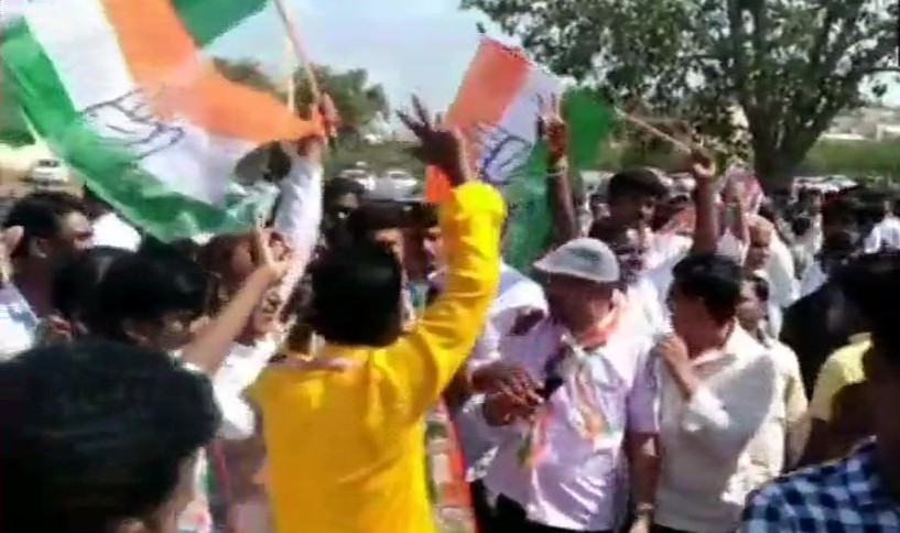 वीडियो: कर्नाटक उपचुनाव में कांग्रेस-जेडीएस को मिला ‘दिवाली का तोहफा’, 4-1 से बीजेपी को दी शिकस्त