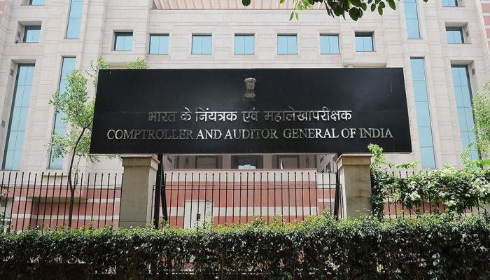 नोटबंदी और राफेल पर सीएजी अब तक चुप क्यों ! पूर्व नौकरशाहों ने लिखा खुला खत