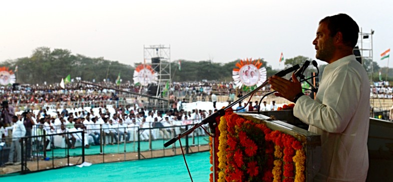 केसीआर का मतलब ‘खाओ कमीशन राव’, तेलंगाना में टीआरएस और दिल्ली में बीजेपी, दोनों का समय खत्म: राहुल गांधी