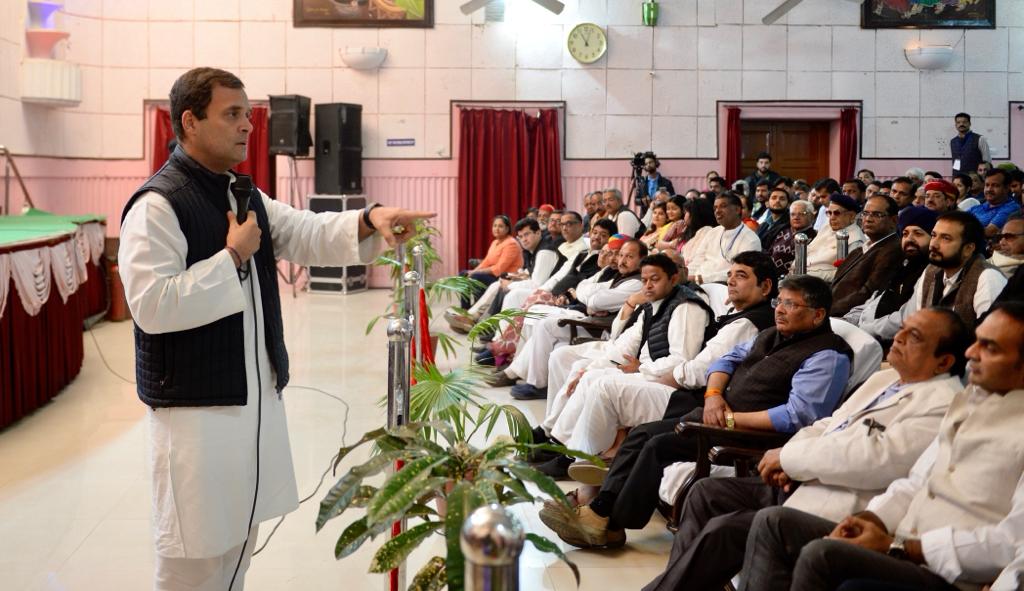 फौजी फैसलों को हम नहीं बनाते राजनीतिक हथियार, सर्जिकल स्ट्राइक पर राहुल गांधी का पीएम मोदी पर तीखा प्रहार