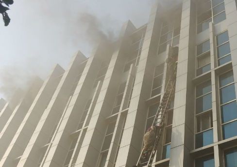 मुंबईः ईएसआईसी अस्पताल हादसे में मरने वालों की संख्या 8 पहुंची, 100 से ज्यादा लोग घायल