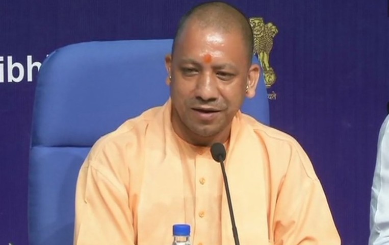 बुलंदशहर हिंसाः हाई लेवल मीटिंग में योगी ने नहीं लिया शहीद का नाम, सिर्फ अवैध बूचड़खानों पर की बात