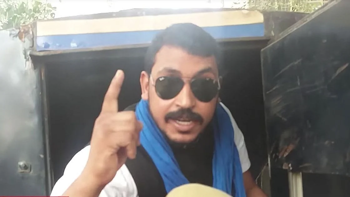 मुंबई पुलिस की कार्रवाई पर चंद्रशेखर ने फडणवीस सरकार के खिलाफ भरी हुंकार, बोले- न डरूंगा न बिकूंगा न रुकूंगा