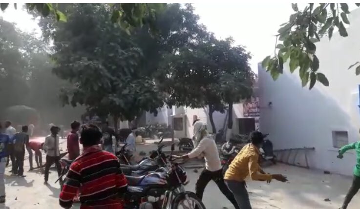 बुलंदशहर: वक्त से पहले कर दी गई थी स्कूल में छुट्टी, क्या हिंसा की साज़िश में शामिल था स्थानीय प्रशासन !