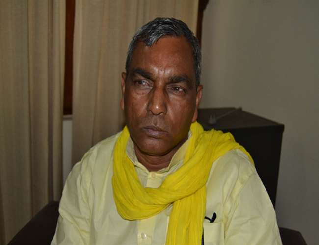 योगी सरकार के मंत्री का विवादित बयान, राजभर ने कहा- दंगों के लिए जिम्मेदार नेताओं को जला दो