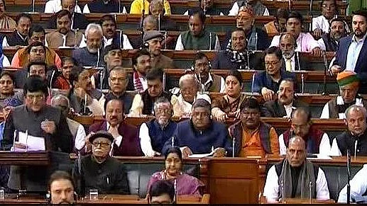 बजट 2019: मोदी सरकार का जुमला बजट, किसानों के सम्मान की कीमत लगाई 500 रुपए महीना