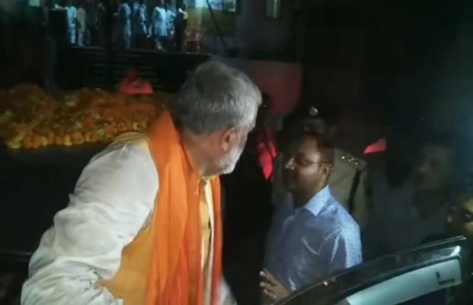 VIDEO: मोदी के मंत्री ने थानेदार को दी धमकी, कहा-वर्दी उतरवा देंगे तुम्हारी