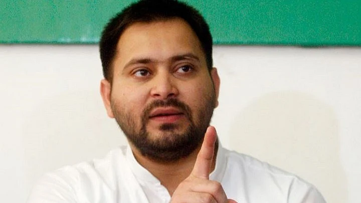तेजस्वी यादव ने देश के बड़े नेताओं को लिखी चिट्ठी, इन न्यूज चैनलों का बहिष्कार करने को कहा