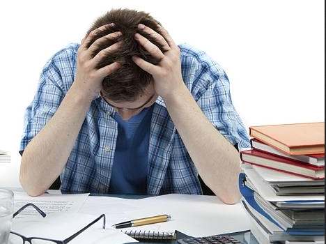 यूजीसी ने डिस्टेंस मोड के कई प्रोफेशनल कोर्स को किया बंद, देखिए पूरी लिस्ट