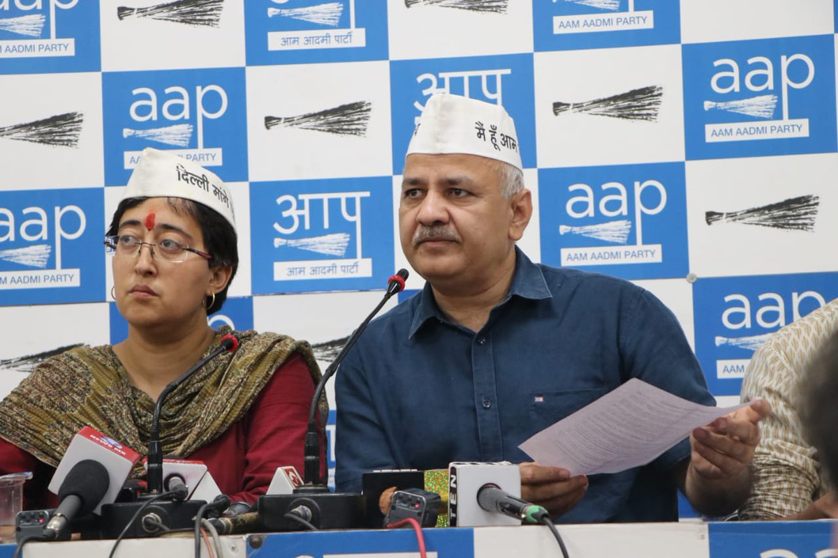 वीडियो: बीजेपी उम्मीदवार गौतम गंभीर ने की शर्मनाक हरकत? आप की आतिशी की आंखों से निकलने लगे आंसू