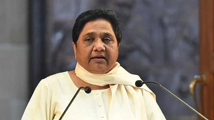 जनता ने योगी को गोरखपुर में ठुकराया, अब वाराणसी में मोदी की हार होगी ऐतिहासिक: मायावती