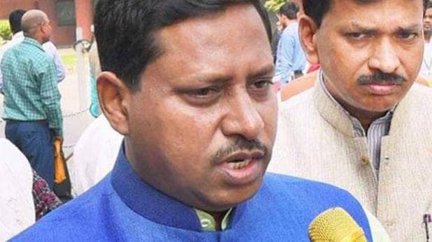 आगरा: टोल प्लाजा पर दबंगई मामले में बीजेपी सांसद के दो सुरक्षाकर्मी गिरफ्तार, प्रियंका गांधी ने उठाए थे सवाल