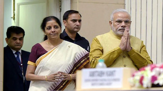 यह रहे वह 5 कारण जिनके चलते निर्मला सीतारमण को आ गया होगा बजट बनाने में पसीना